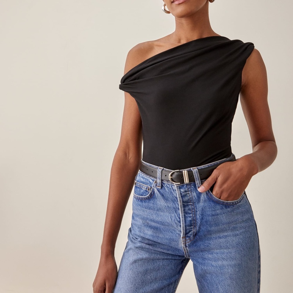 NWOT reformation cello black off shoulder knit tank top